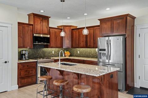 1995 Zachris Court NE Keizer OR 97303