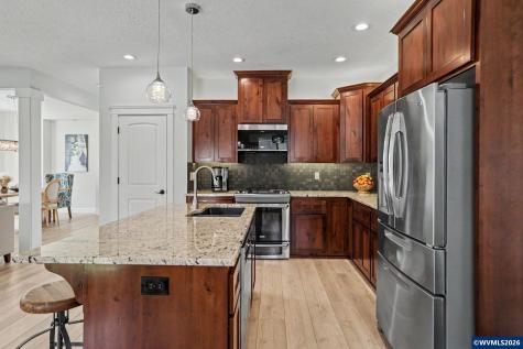 1995 Zachris Court NE Keizer OR 97303
