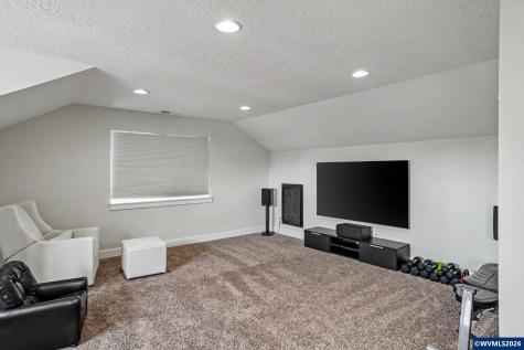 1995 Zachris Court NE Keizer OR 97303