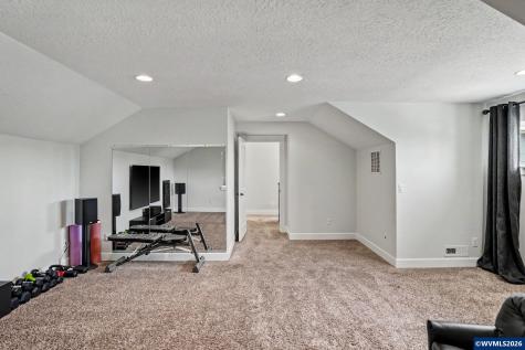 1995 Zachris Court NE Keizer OR 97303