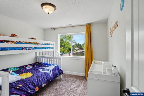 1995 Zachris Court NE Keizer OR 97303