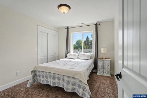 1995 Zachris Court NE Keizer OR 97303