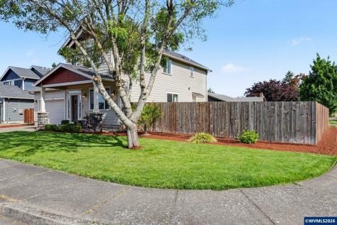 1995 Zachris Court NE Keizer OR 97303