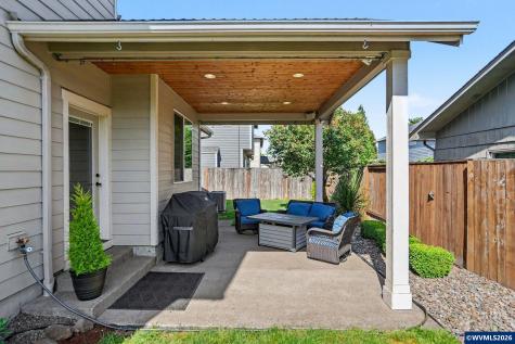 1995 Zachris Court NE Keizer OR 97303