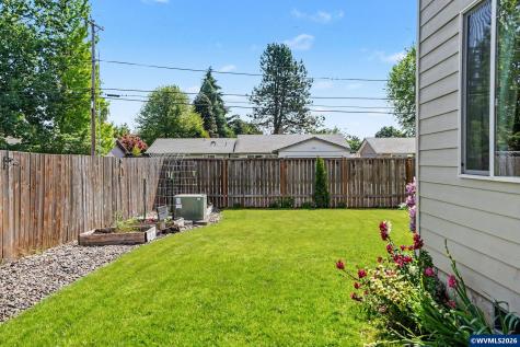 1995 Zachris Court NE Keizer OR 97303