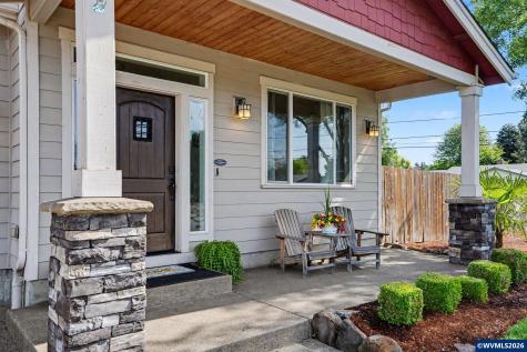 1995 Zachris Court NE Keizer OR 97303