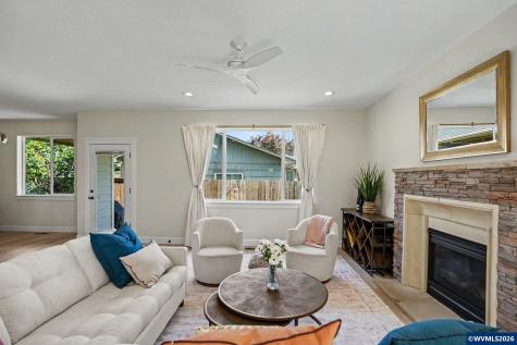 1995 Zachris Court NE Keizer OR 97303