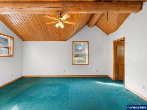 37782 River Drive Lebanon OR 97355