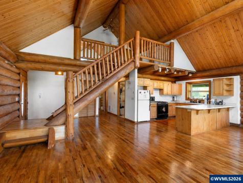 37782 River Drive Lebanon OR 97355