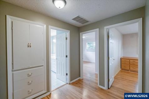 4210 Ivory Way NE Salem OR 97305