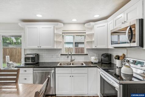 819 Chehalis Place N Keizer OR 97303