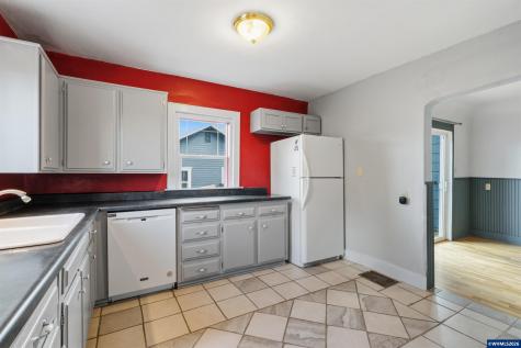 105 River Street NE Salem OR 97301