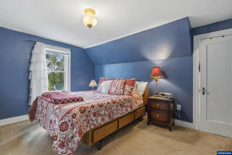105 River Street NE Salem OR 97301