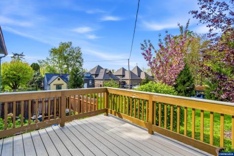 105 River Street NE Salem OR 97301