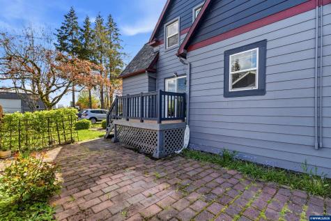 105 River Street NE Salem OR 97301