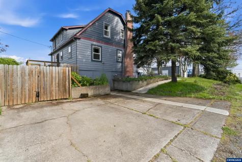 105 River Street NE Salem OR 97301