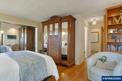 1225 Hillendale Drive SE Salem OR 97302