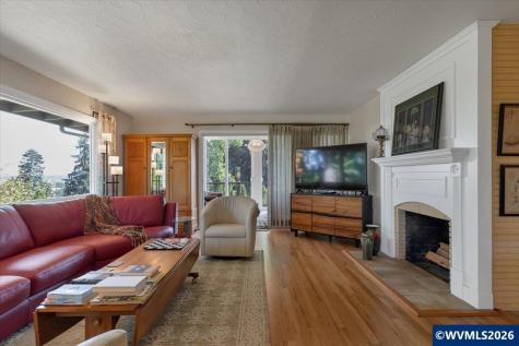 1225 Hillendale Drive SE Salem OR 97302