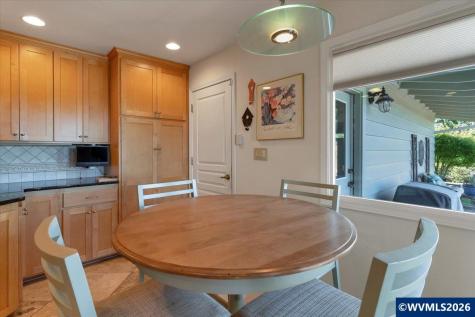 1225 Hillendale Drive SE Salem OR 97302