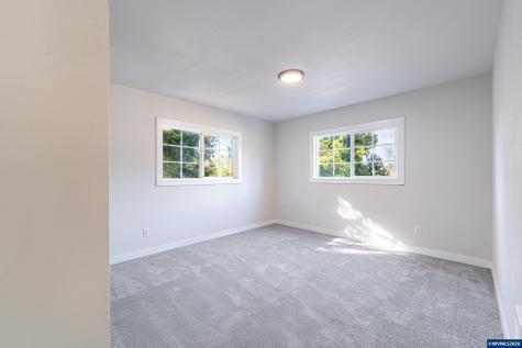 816 14th Avenue Sweet Home OR 97386