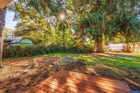 816 14th Avenue Sweet Home OR 97386