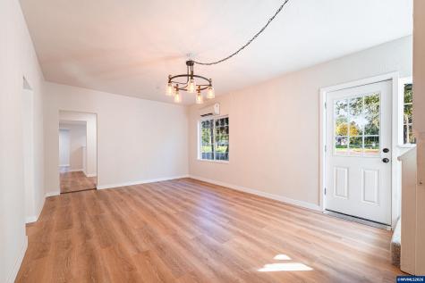 816 14th Avenue Sweet Home OR 97386