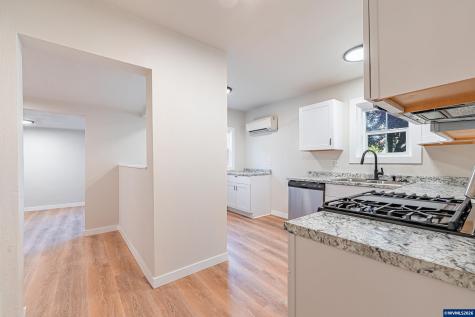 816 14th Avenue Sweet Home OR 97386
