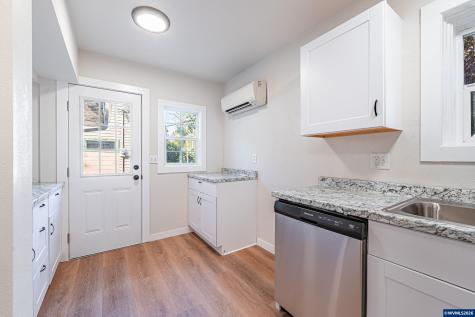 816 14th Avenue Sweet Home OR 97386