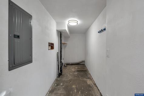 1203 Oak Street Amity OR 97101