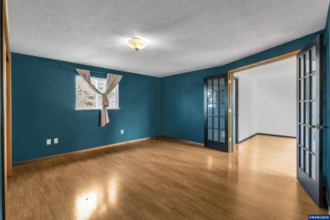 1203 Oak Street Amity OR 97101