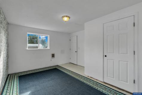 1203 Oak Street Amity OR 97101