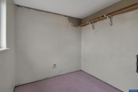 1203 Oak Street Amity OR 97101