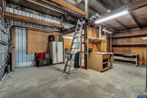 1203 Oak Street Amity OR 97101