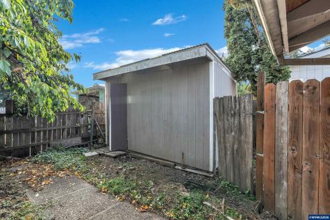 1203 Oak Street Amity OR 97101