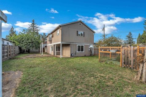 1203 Oak Street Amity OR 97101