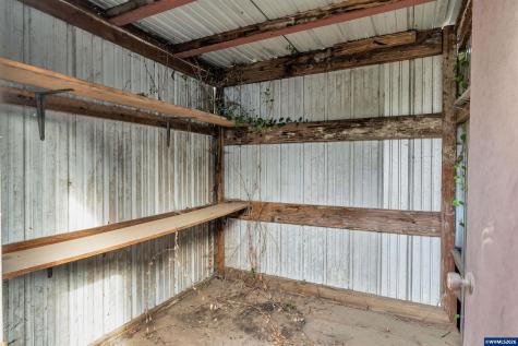 1203 Oak Street Amity OR 97101