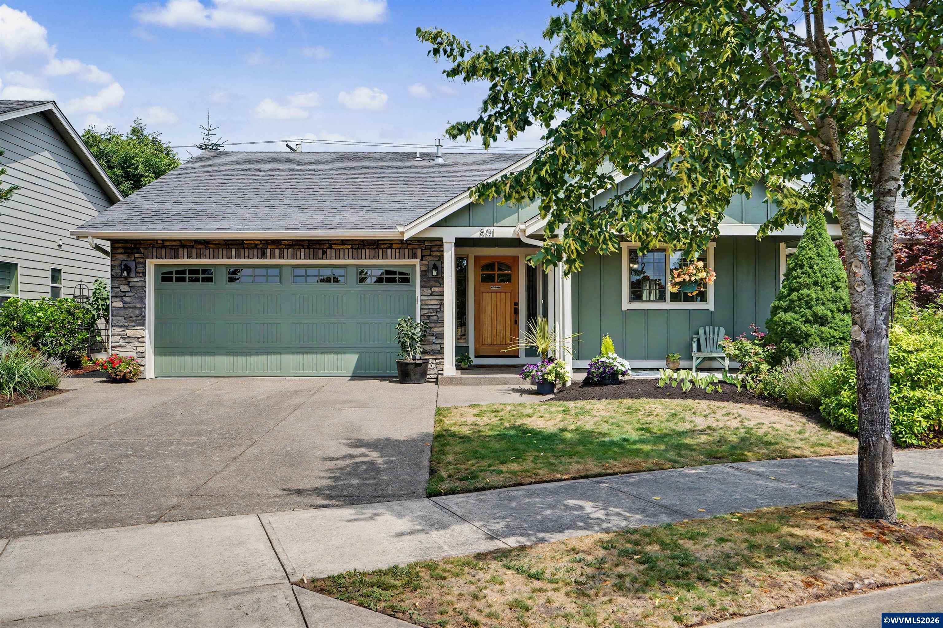 801 Pintail Street Silverton OR 97381