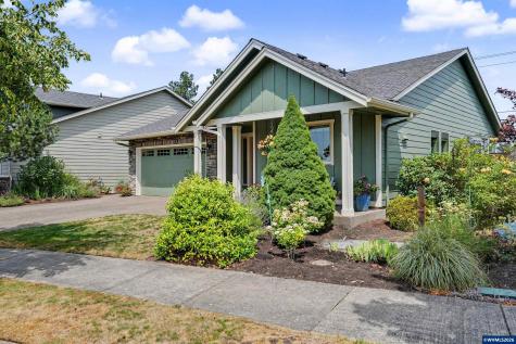 801 Pintail Street Silverton OR 97381