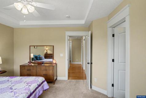 801 Pintail Street Silverton OR 97381