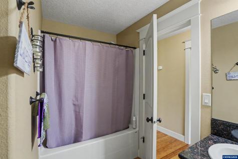 801 Pintail Street Silverton OR 97381
