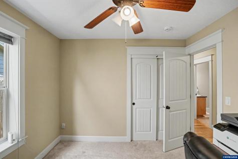 801 Pintail Street Silverton OR 97381