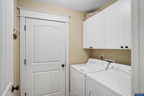 801 Pintail Street Silverton OR 97381