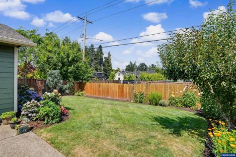 801 Pintail Street Silverton OR 97381