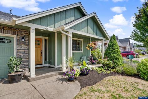 801 Pintail Street Silverton OR 97381