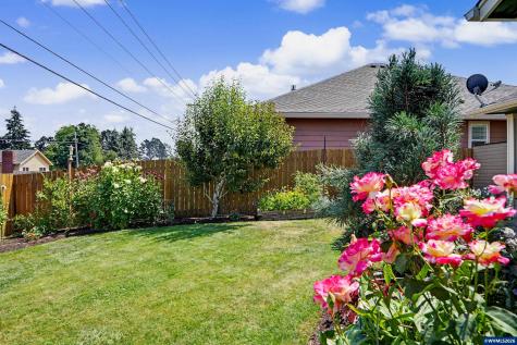 801 Pintail Street Silverton OR 97381