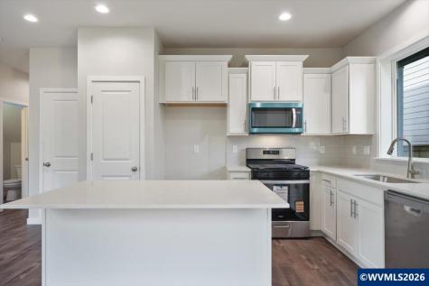 7421 SE Berg Drive Corvallis OR 97330