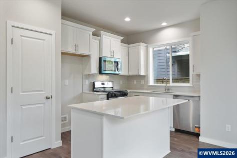 7421 SE Berg Drive Corvallis OR 97330