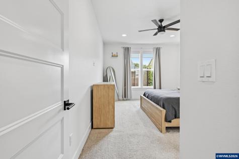 1474 Meadow Avenue Silverton OR 97381