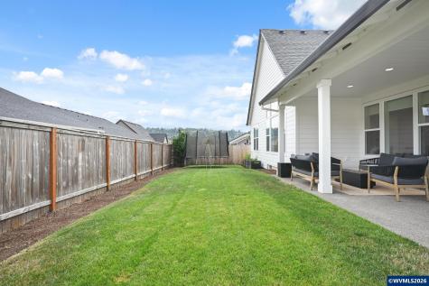 1474 Meadow Avenue Silverton OR 97381