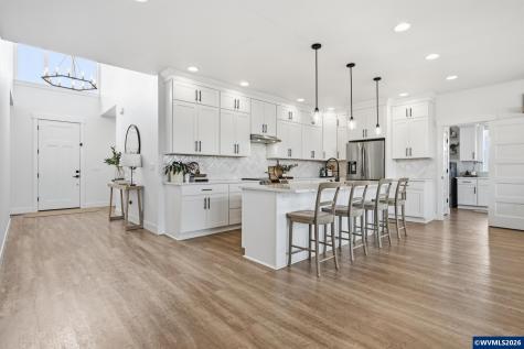 1474 Meadow Avenue Silverton OR 97381